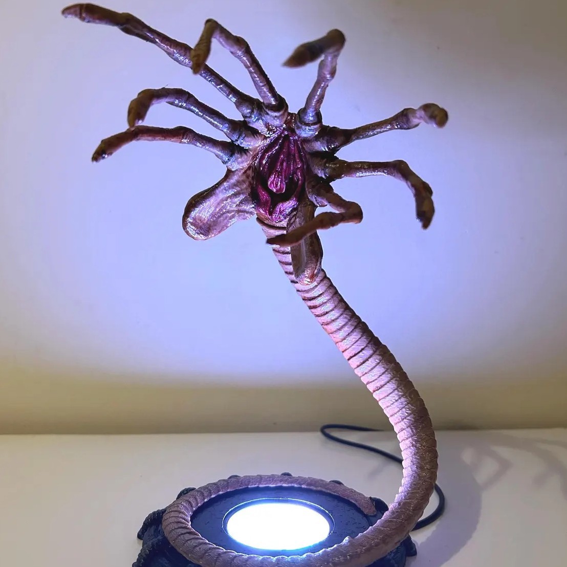 โคมไฟ Alien Facehugger ไฟกลางค - Home Lighting And Decor บทวิจารณ์และราคา