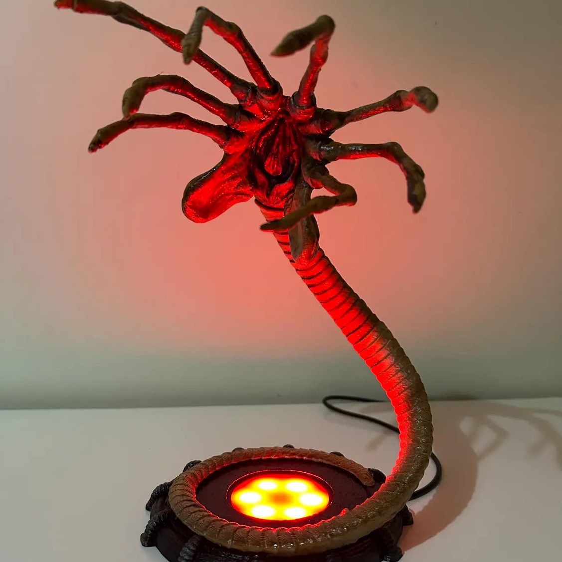 โคมไฟ Alien Facehugger ไฟกลางค - Home Lighting And Decor บทวิจารณ์และราคา