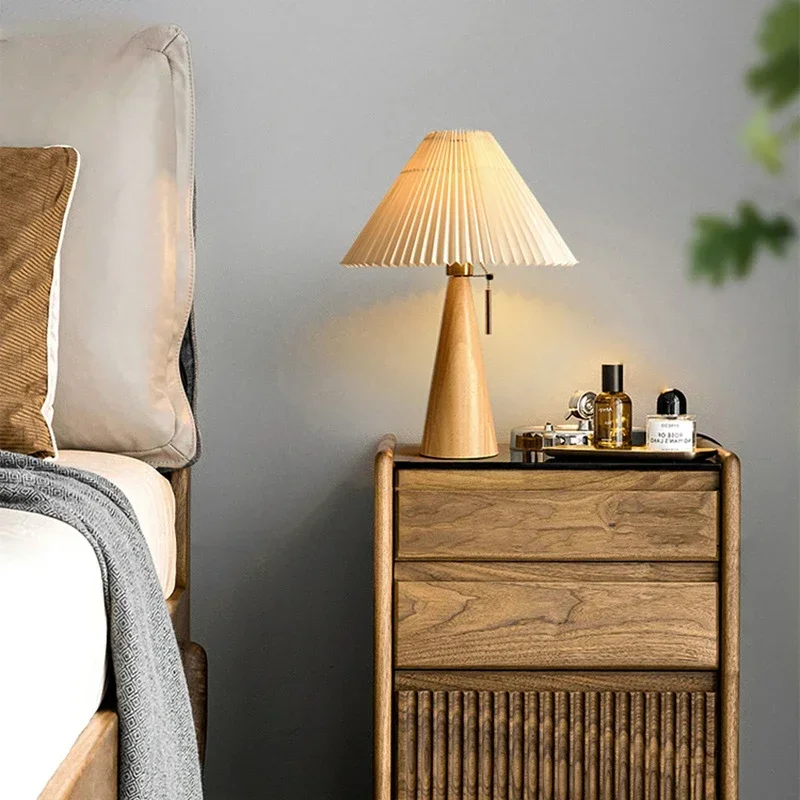 โคมไฟตั้งโต๊ะแบบจีบย้อนยุค โคม - Home Lighting And Decor บทวิจารณ์และราคา