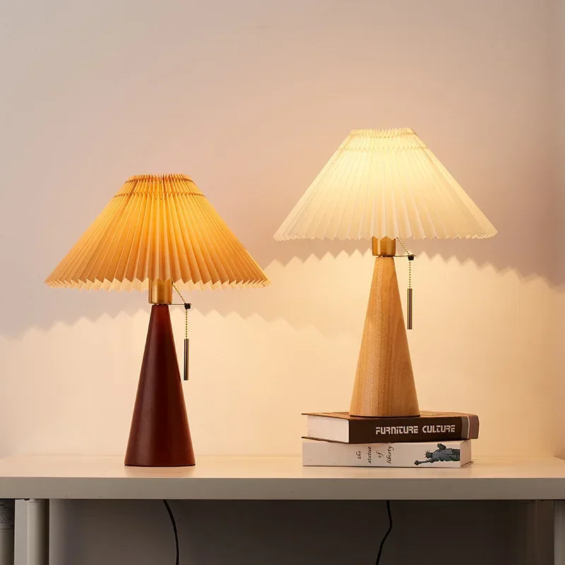 โคมไฟตั้งโต๊ะแบบจีบย้อนยุค โคม - Home Lighting And Decor บทวิจารณ์และราคา